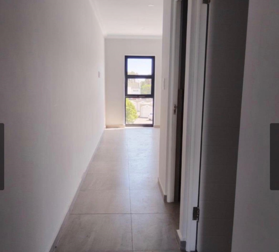 1 Bedroom Property for Sale in Table View Western Cape